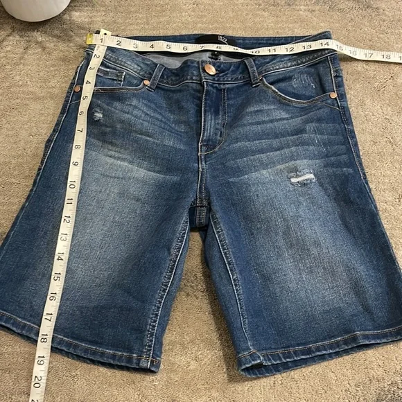 1822 Denim Women Burmuda shorts - Picture 5 of 8